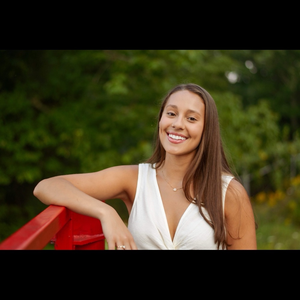 Meet your Posher, Alexandra